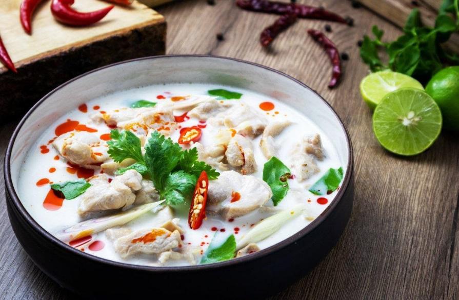 Tom Kha